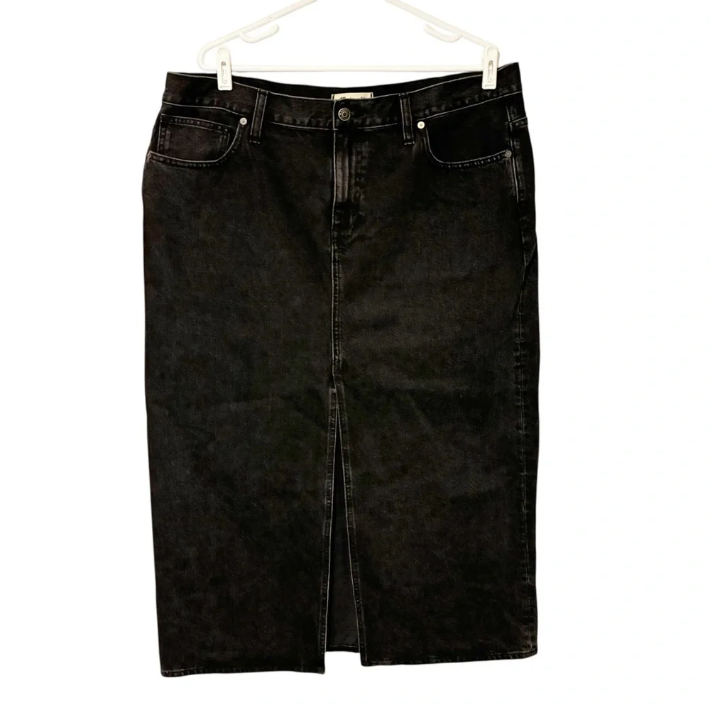 Madewell Denim Mid-Rise Maxi Skirt‎ in Lunar Wash Black Jean Size 32